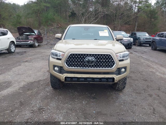 5TFCZ5AN3JX138568 Toyota Tacoma Trd Off Road