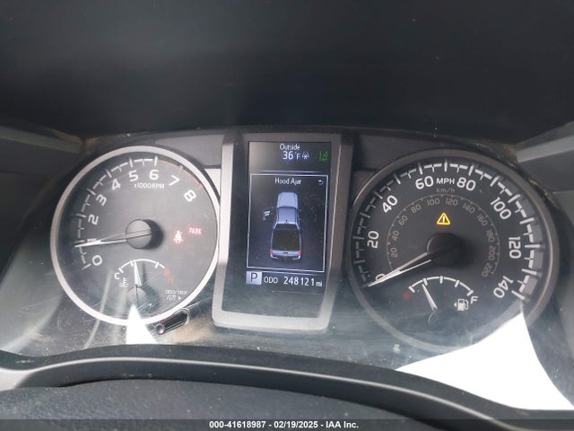 5TFCZ5AN3JX138568 Toyota Tacoma Trd Off Road