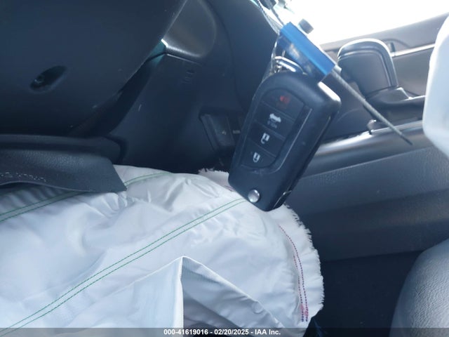 4T1G11AK6MU441661 Toyota CAMRY SE