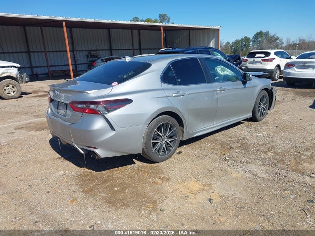 4T1G11AK6MU441661 Toyota CAMRY SE