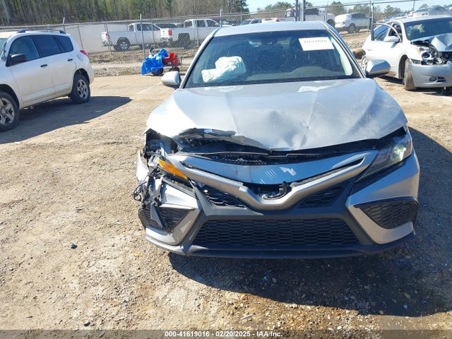 4T1G11AK6MU441661 Toyota CAMRY SE