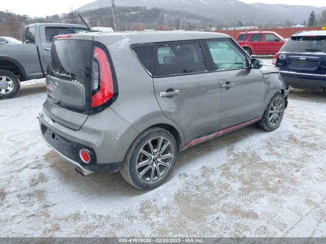 KNDJX3AA1J7516465 KIA Soul !