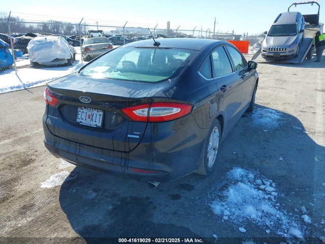 3FA6P0HDXER236049 Ford FUSION SE
