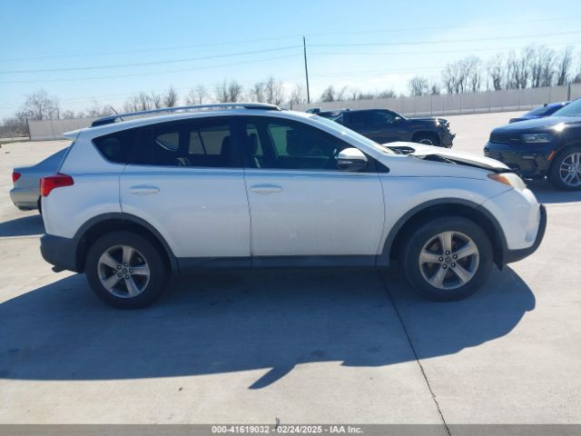 2T3WFREV7FW223321 Toyota Rav4 Xle