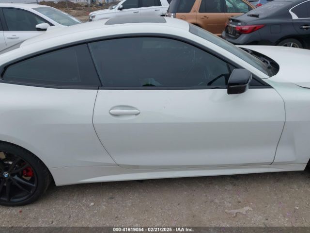 WBA83AP03RCR93802 BMW M440I