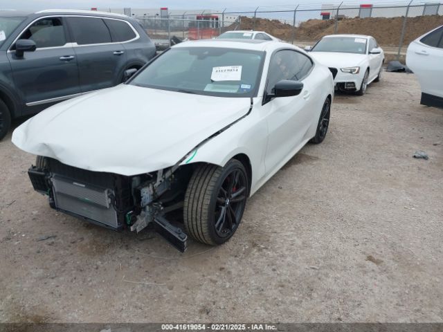 WBA83AP03RCR93802 BMW M440I