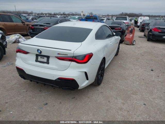 WBA83AP03RCR93802 BMW M440I