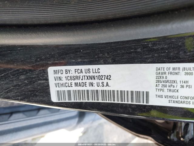 1C6SRFJTXNN102742 RAM 1500 Laramie  4x4 5'7 Box