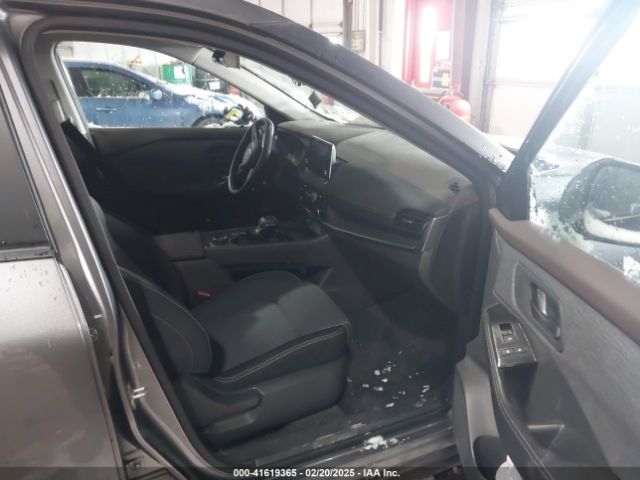5N1BT3AB3NC686277 Nissan Rogue S Intelligent Awd