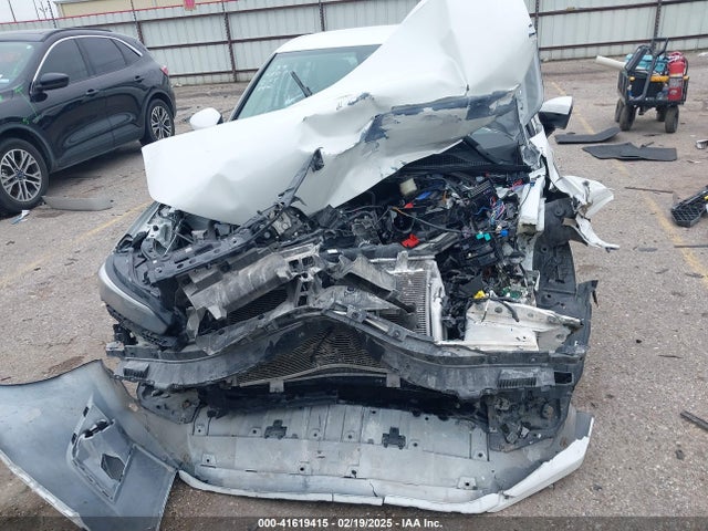 2HGFE2F28NH518488 Honda Civic Lx