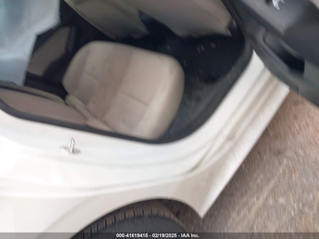 2HGFE2F28NH518488 Honda Civic Lx