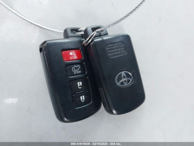 JTMDFREV8HD209600 Toyota Rav4 Limited/se/platinum