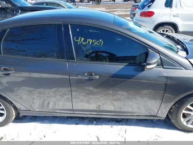 Ford FOCUS SE 2016 1FADP3F27GL257596 Image 13