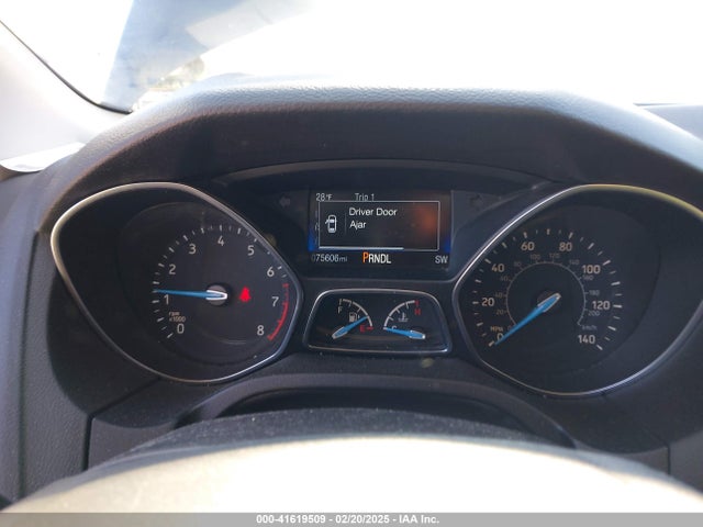 Ford FOCUS SE 2016 1FADP3F27GL257596 Image 7