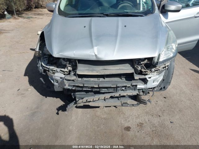 1FMCU0GX3EUB64164 Ford ESCAPE SE
