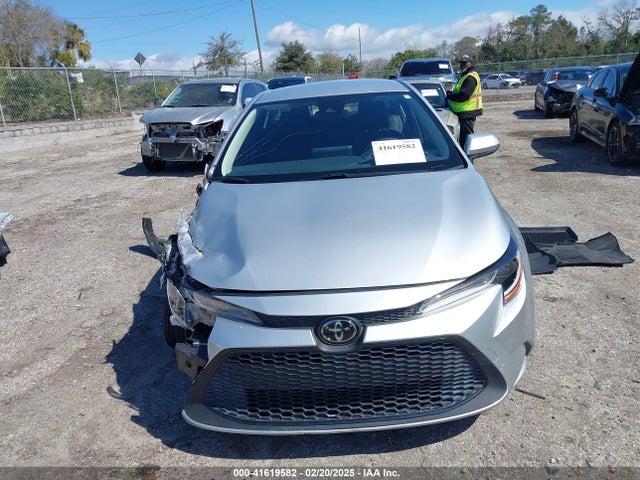 JTDEPMAE0N3021049 Toyota COROLLA LE