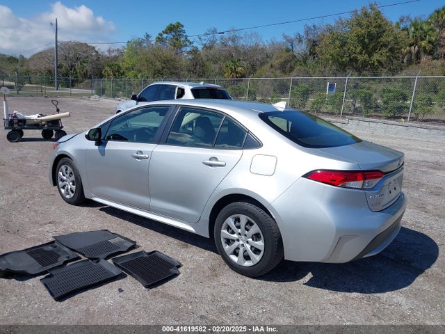 JTDEPMAE0N3021049 Toyota COROLLA LE