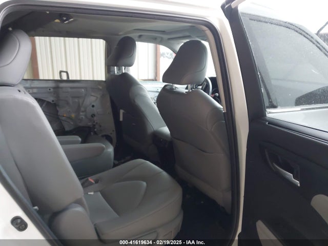 5TDHZRBH0NS178270 Toyota Highlander Xle
