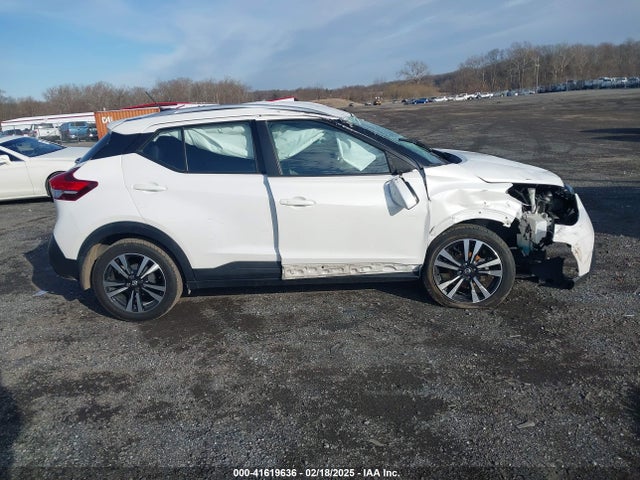 3N1CP5CU9JL531323 Nissan KICKS SV