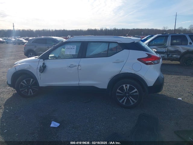 3N1CP5CU9JL531323 Nissan KICKS SV