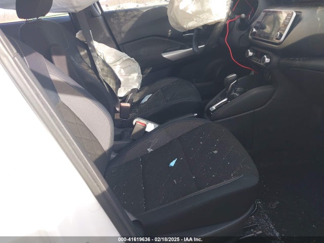 3N1CP5CU9JL531323 Nissan KICKS SV