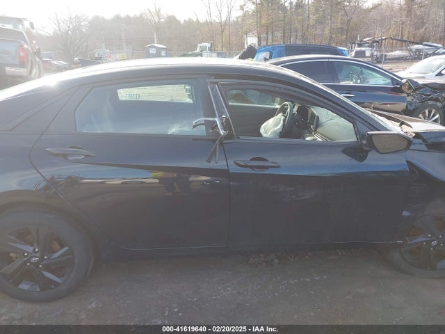 KMHLM4AG3MU091733 Hyundai ELANTRA SEL