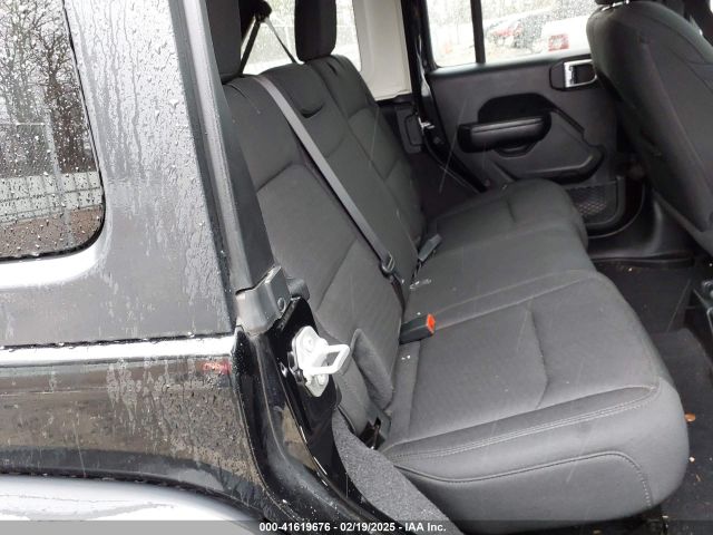 1C4HJXDGXMW530060 Jeep Wrangler Unlimited Willys 4x4