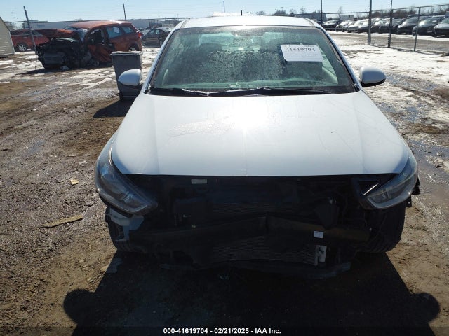 Hyundai ACCENT SE 2019 3KPC24A30KE065657 Image 13