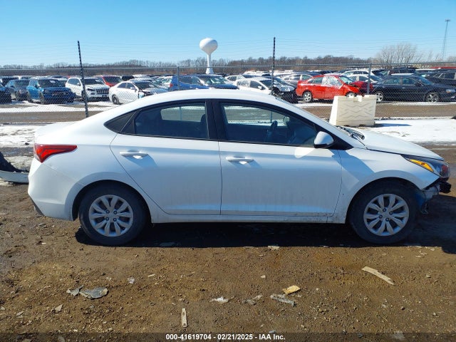 Hyundai ACCENT SE 2019 3KPC24A30KE065657 Image 14