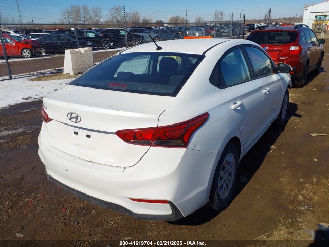 Hyundai ACCENT SE 2019 3KPC24A30KE065657 Image 4