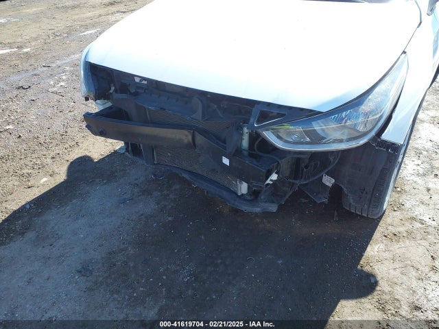 Hyundai ACCENT SE 2019 3KPC24A30KE065657 Image 6