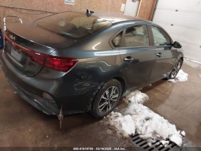 3KPF24AD3RE809784 KIA Forte Lxs
