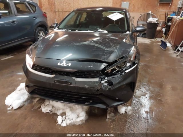 3KPF24AD3RE809784 KIA Forte Lxs