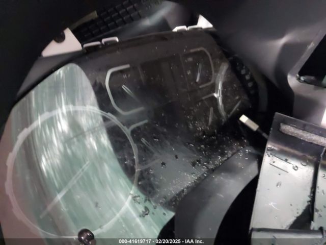 5TFDY5F11MX007642 Toyota Tundra Sr5