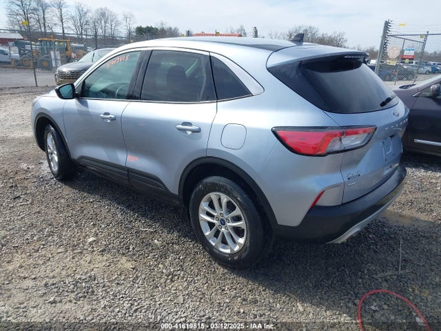 1FMCU9G65NUB67689 Ford ESCAPE SE