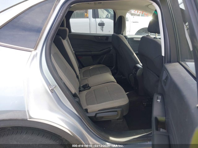1FMCU9G65NUB67689 Ford ESCAPE SE