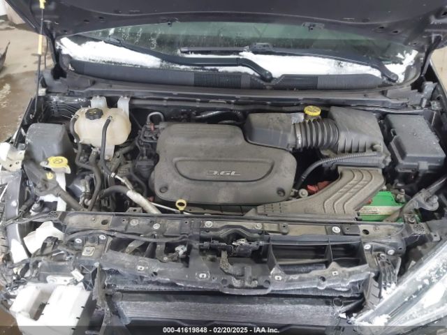 2018 CHRYSLER PACIFICA 2C4RC1FG2JR197902 Photo 9