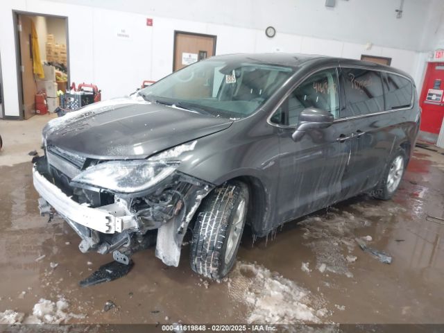 2018 CHRYSLER PACIFICA 2C4RC1FG2JR197902 Photo 1
