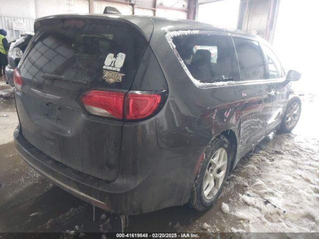 2018 CHRYSLER PACIFICA 2C4RC1FG2JR197902 Photo 3