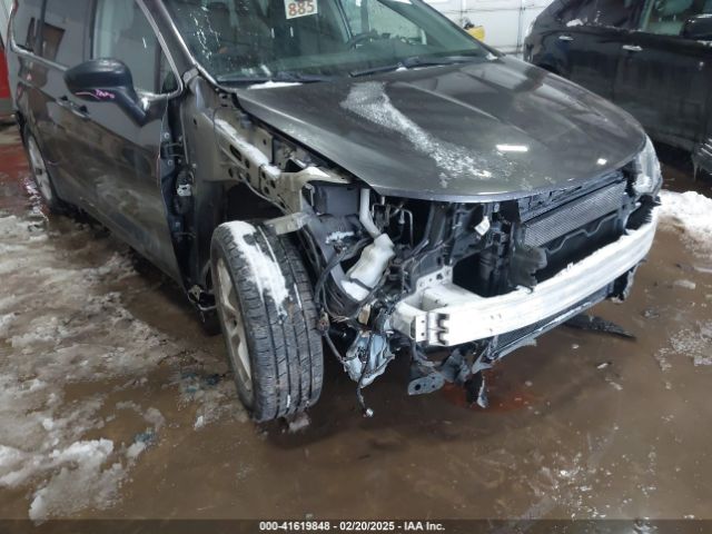 2018 CHRYSLER PACIFICA 2C4RC1FG2JR197902 Photo 5