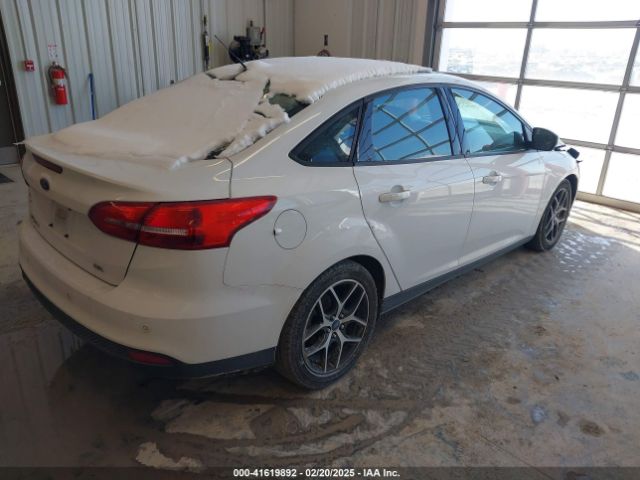 1FADP3H29JL303241 Ford FOCUS SEL