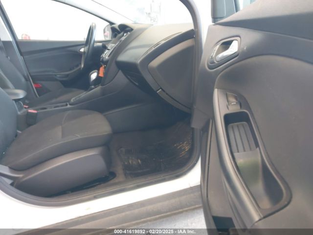 1FADP3H29JL303241 Ford FOCUS SEL