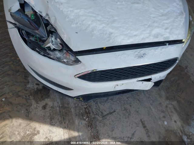 1FADP3H29JL303241 Ford FOCUS SEL