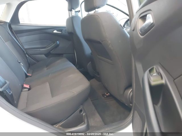 1FADP3H29JL303241 Ford FOCUS SEL