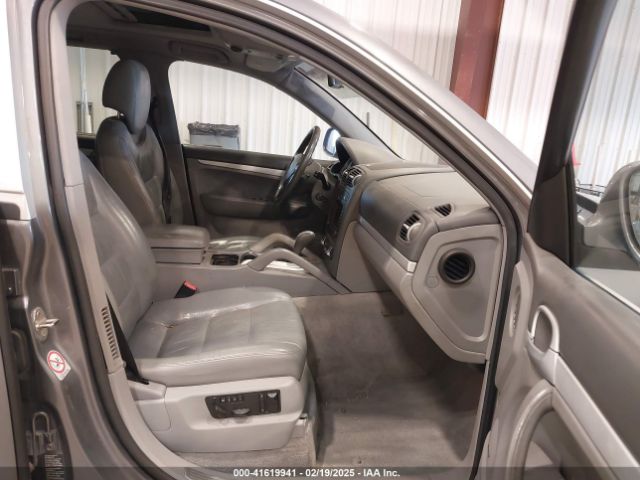 2004 PORSCHE CAYENNE WP1AB29P54LA69098 Photo 4