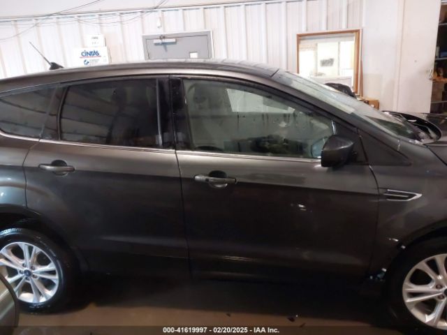 1FMCU0GD8KUA68760 Ford ESCAPE SE