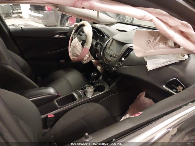 1G1BE5SMXH7105938 Chevrolet Cruze Lt Auto
