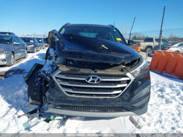KM8J33A2XJU758415 Hyundai Tucson Value