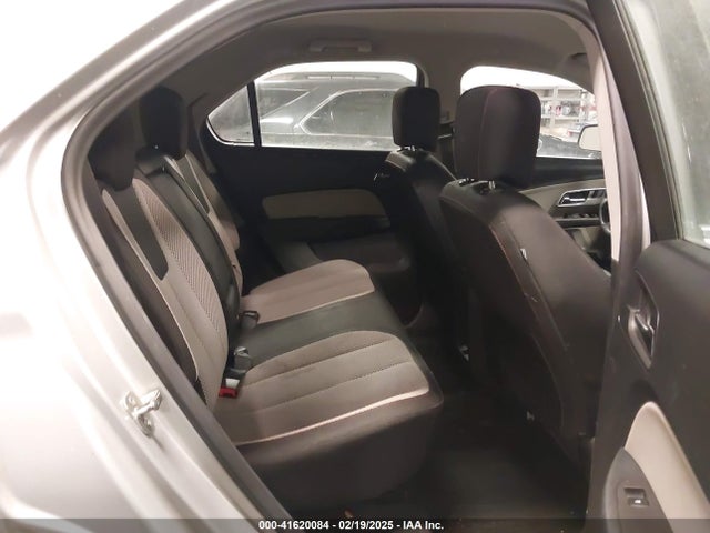 Chevrolet EQUINOX LS 2017 2GNFLEEK9H6301563 Image 8