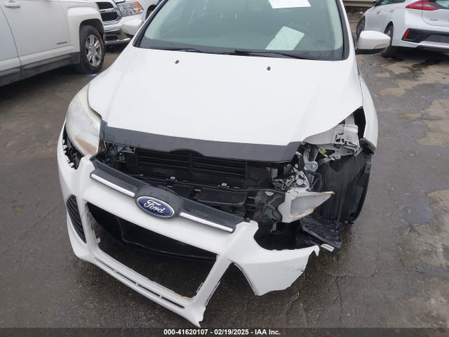 1FADP3K28EL386918 Ford FOCUS SE